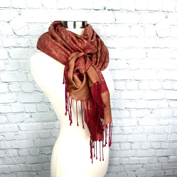 Green SOLD🚫NWOT 2-|•PASHMINA•| 1 GREEN + 1 RED/GOLD 70% Pashmina + 30 % Silk - Picture 6 of 16